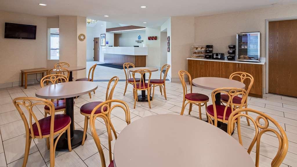Charlevoix Inn & Suites Surestay Collection By Best Western Kültér fotó